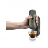 Портативна еспресо-кавоварка Wacaco Nanopresso темно-сіра з чохлом Портативна еспресо-кавоварка Wacaco Nanopresso темно-сіра з чохлом