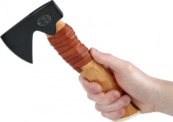 Topór leśny Karesuandokniven. Цвет - коричневый Topór leśny Karesuandokniven. Цвет - коричневый